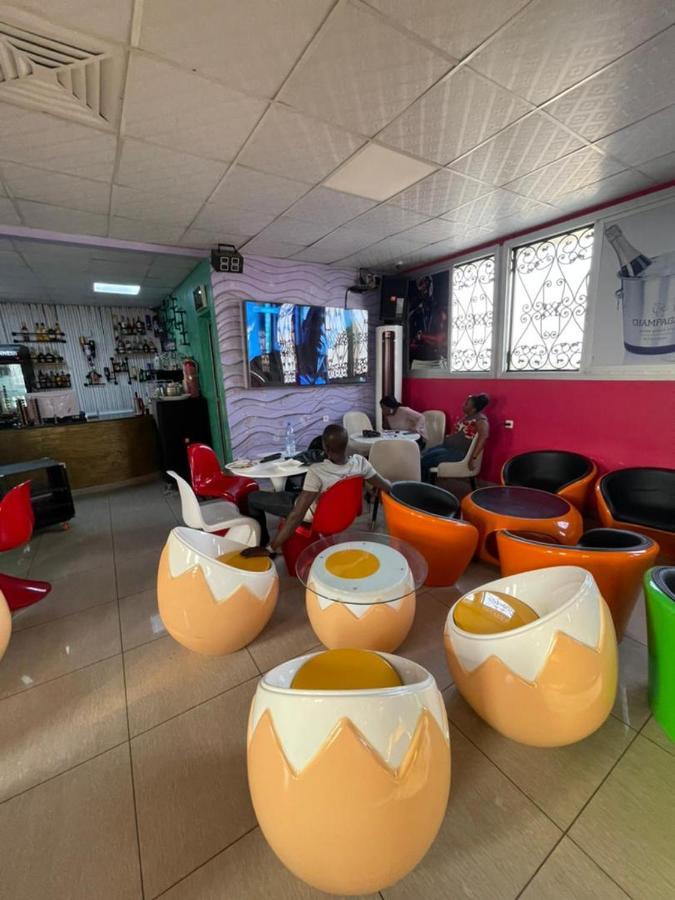Palace Des Rois Douala Eksteriør billede
